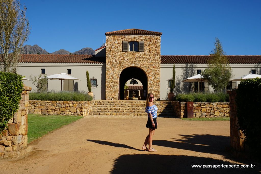 Fachada da Waterford Estate