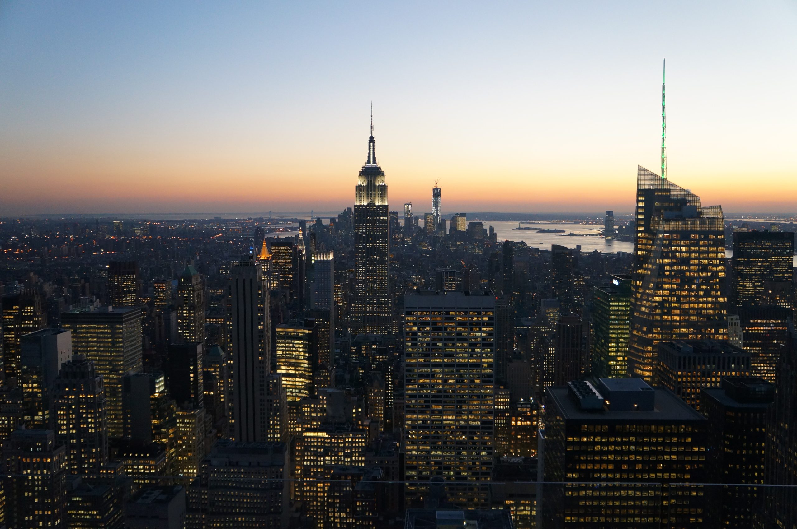 Galeria de Novas imagens do The Eleventh mostram a torre do BIG em  construção em Manhattan - 3
