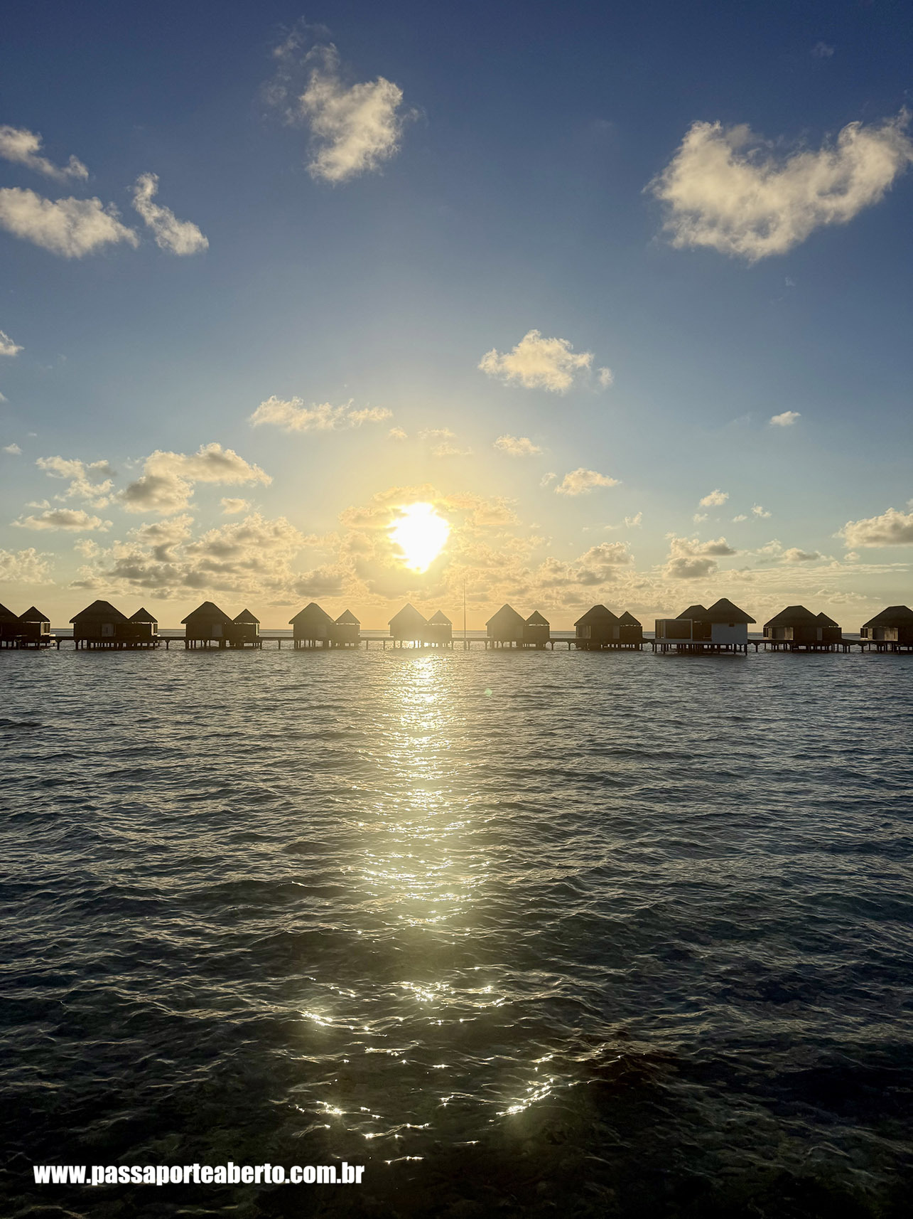 pullman-maldives-maamuta-maldives-sunrise-watervilla